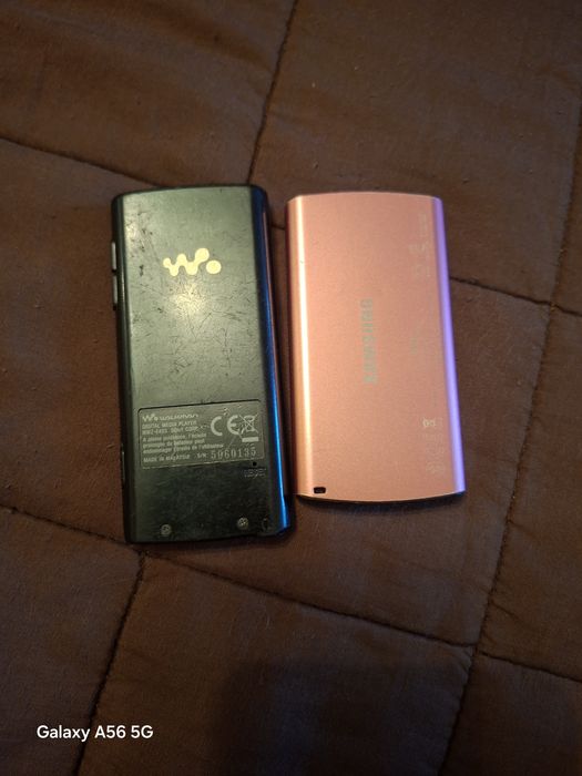 Vand  2  buc mp4 player