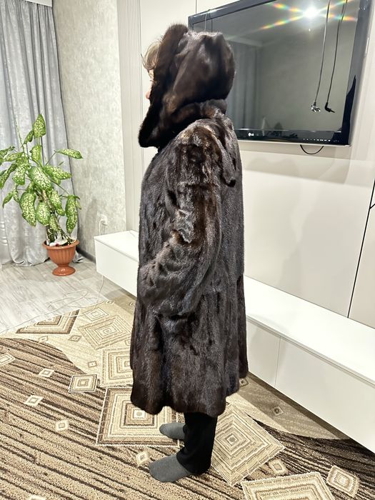 Продам шубу 50 тыс