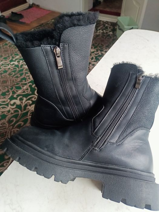 Продам подрасковые сапоги