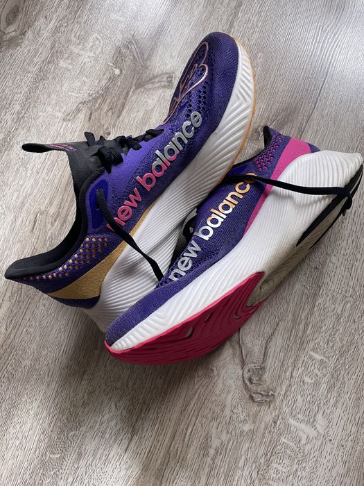 Mizuno Asics Aku Mammut  New Balance Nike маратонки