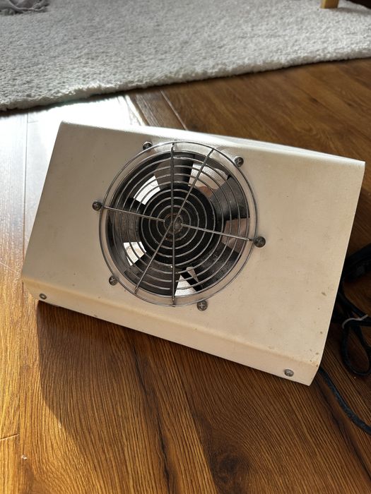 Втяжка пылесос для маникюра