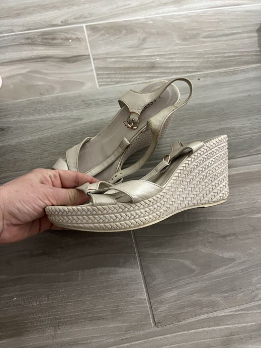 Sandale dama marinea 38, imitatie de piele, in stare foarte buna