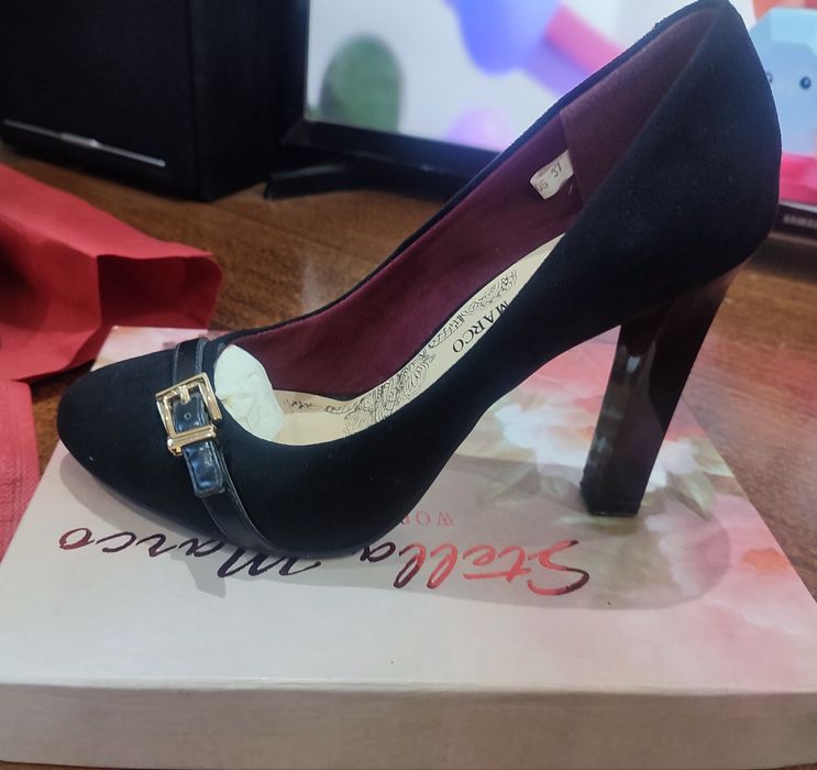 Женские модельные туфли