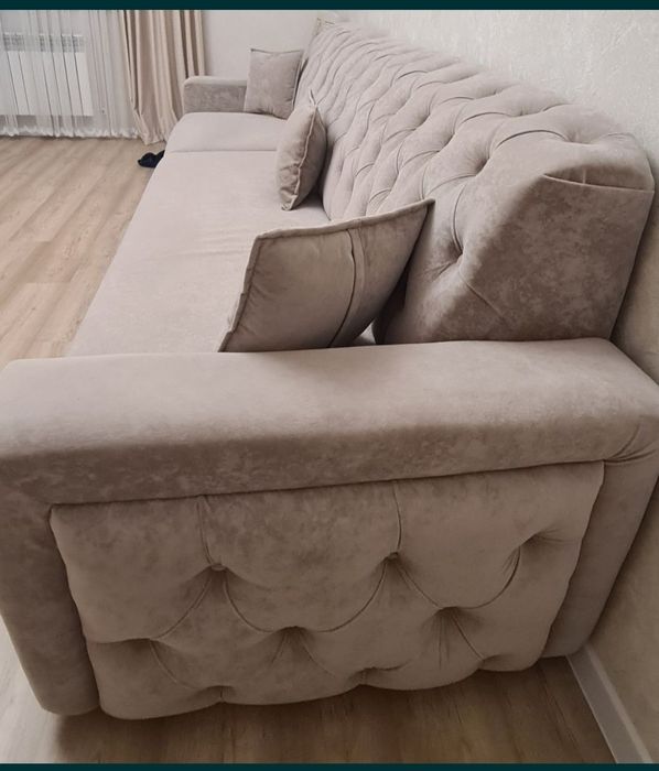 Продам диван в отличном состояние