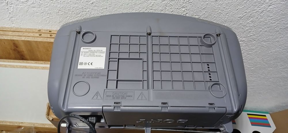 Boombox Sony  CFD-V8 Cd/Radio/Caseta
