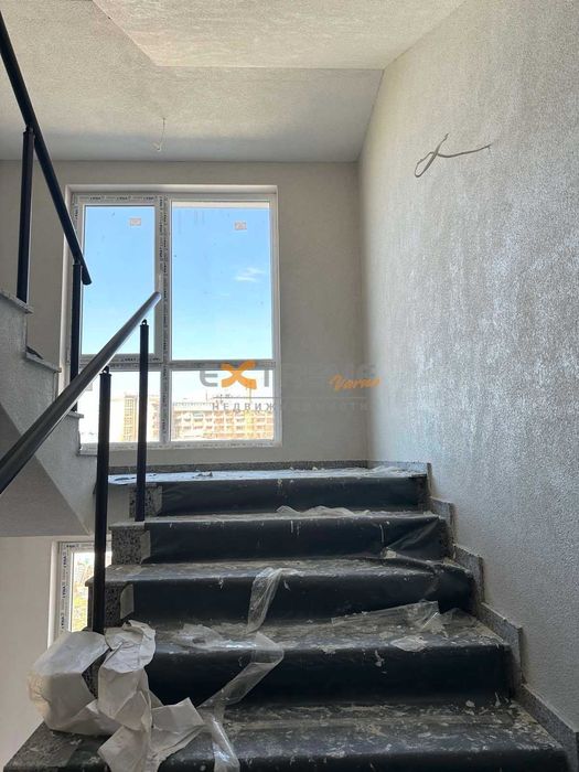 Продава се Двустаен апартамент в Варна, Възраждане 1 - 67 кв.м за 1211 €/кв.м - Снимка #2
