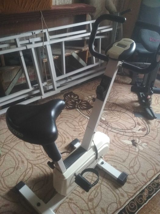 Продам спортивные тренажеры