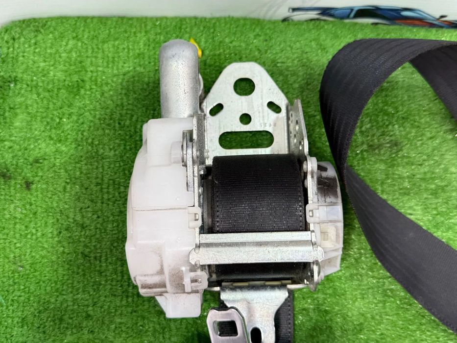 CENTURA SIGURANȚĂ FATA STANGA TOYOTA PRIUS 2012 HYBRID 1.8 BENZINA COD OEM 7S2070-P J082512 2009-2015