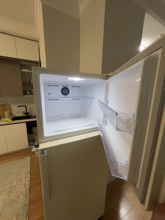 Холодильник Samsung