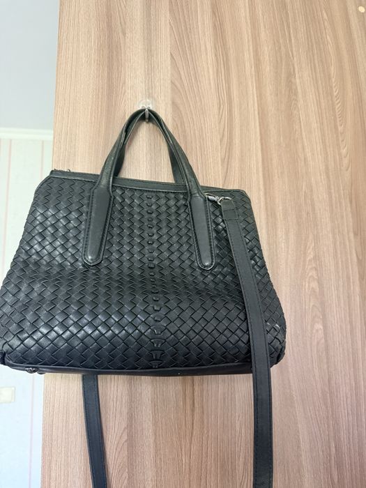 Срочно продаю кожаную сумку!