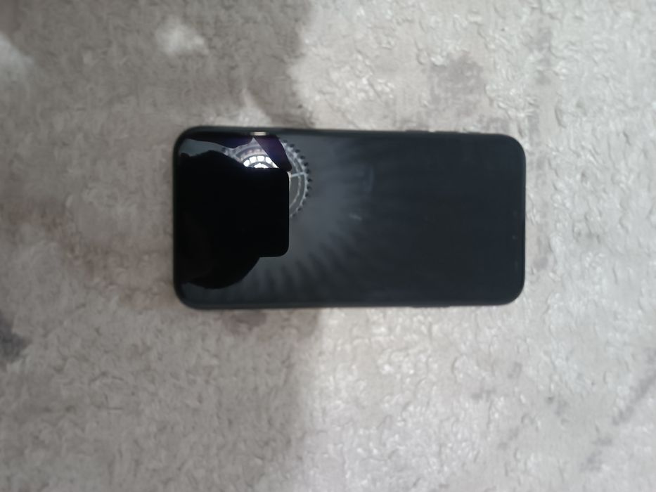 Продам айфон Xp на 64гб