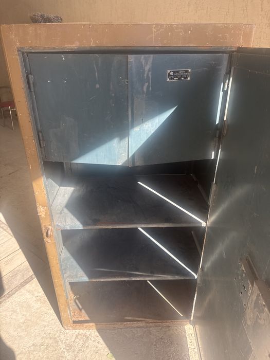 Продам оружейный сейф 150/50