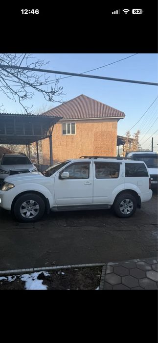 Продам автомобиль Nissan Patfhinder,2010 г