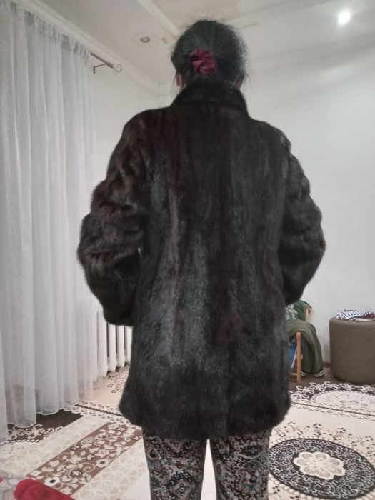 Продам шубу норковую