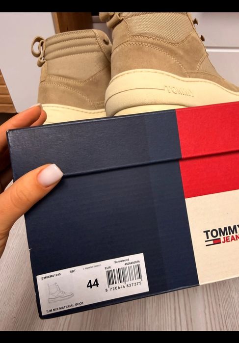 Vand ghete Tommy Hilfiger