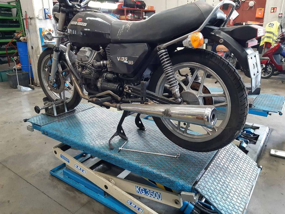 Мото Гуци Брева 750(MOTO GUZZI BREVA,V 35 на части