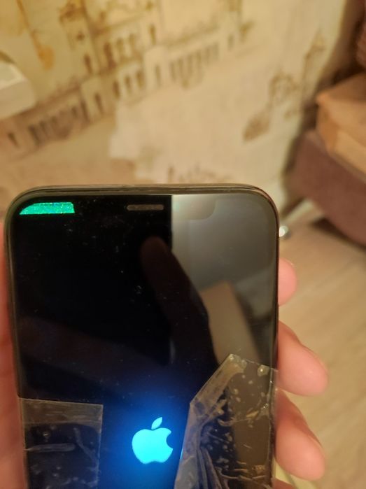 Продам iphone x на запчасти