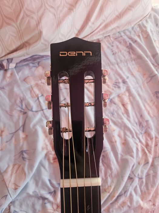 Акустикалық гитара DENN DCG395.