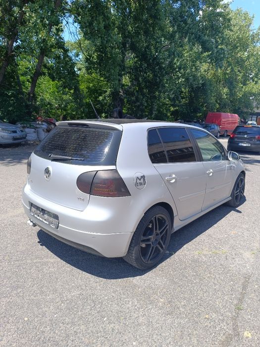 Голф 5 (GTI) 2.0tdi дизел  140 кс. BKD на ЧАСТИ
