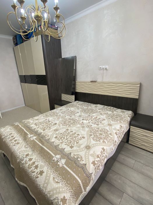 Спальный гарнитур бу