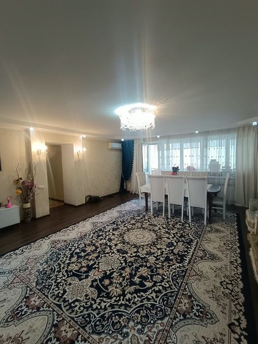 Продам 5 к.кв р-он Летное