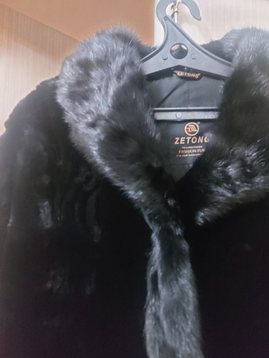Шуба,60размер,отдам за шоколад