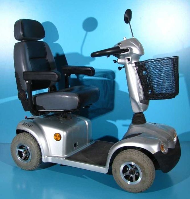 Scuter electric invalizi Pride Mobilis M58 - 8 km/h