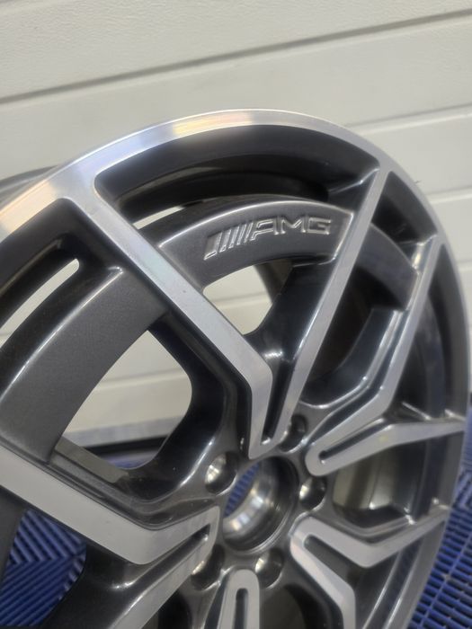 Оригинална задна джанта AMG за Mercedes E-Class – НОВА