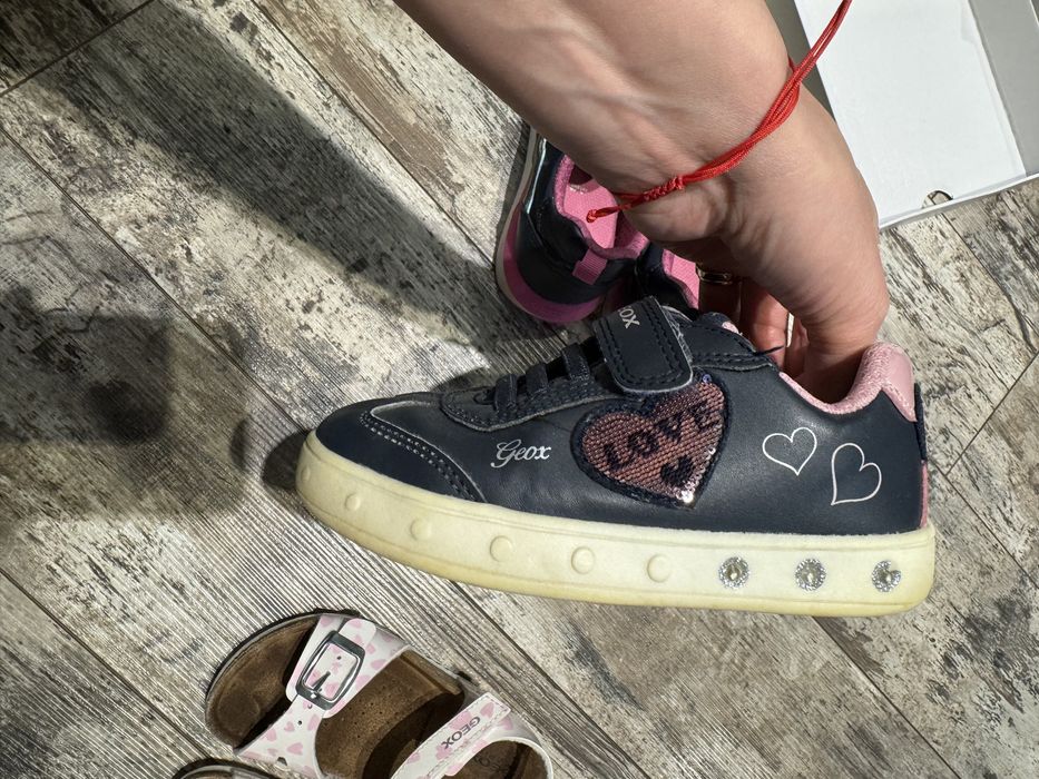 Lot adidasi sandale Geox fetite marime 25, 26, 27