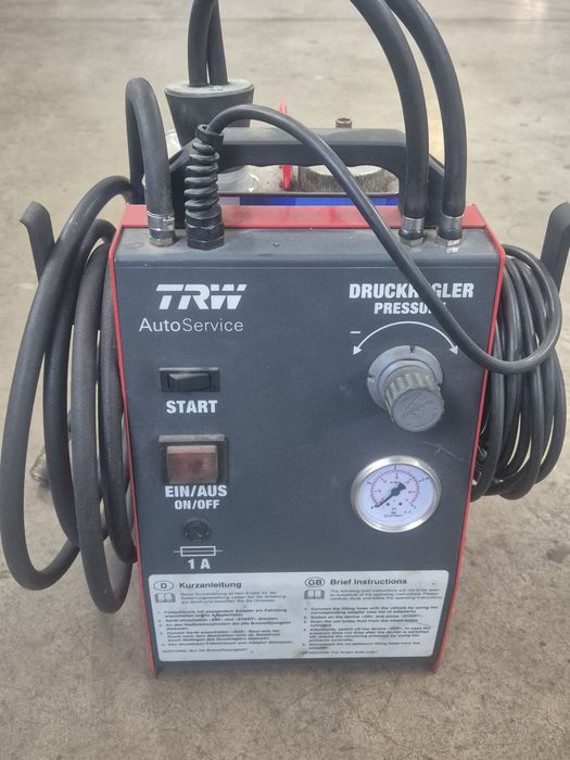 Устройство за смяна на спирачна течност TRW YCB350