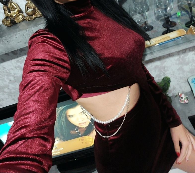 Рокля Бордо плюшена