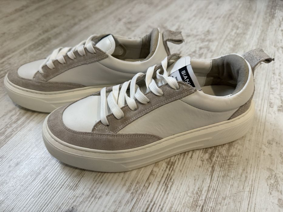 Бели кецове Bianki