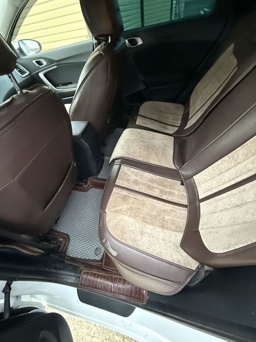 Продается машину Kia Ce’ed