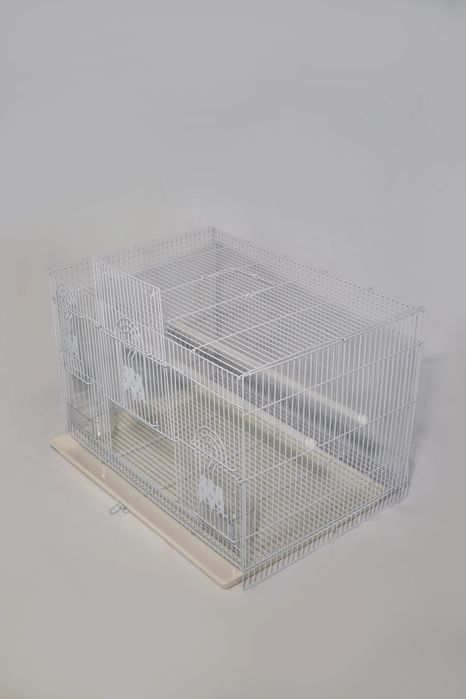 Разные клетки для птиц