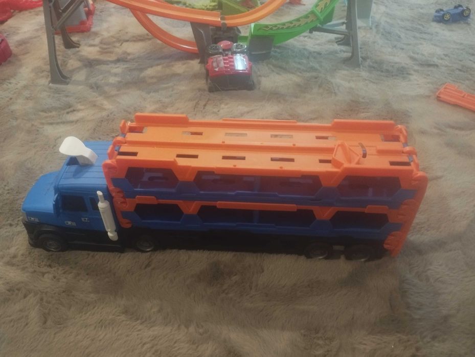 Лот Hot wheels писти за коли