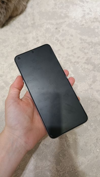 Продам телефон Realme 6