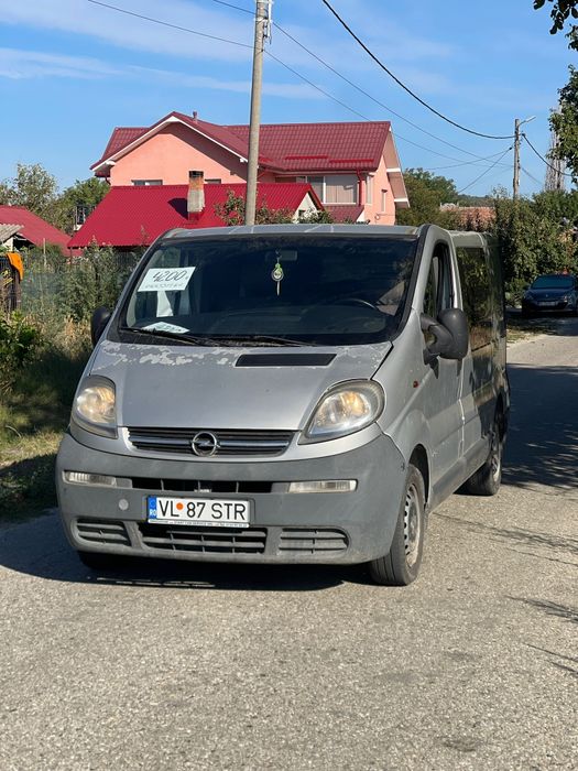 Opel vivaro, 6 locuri
