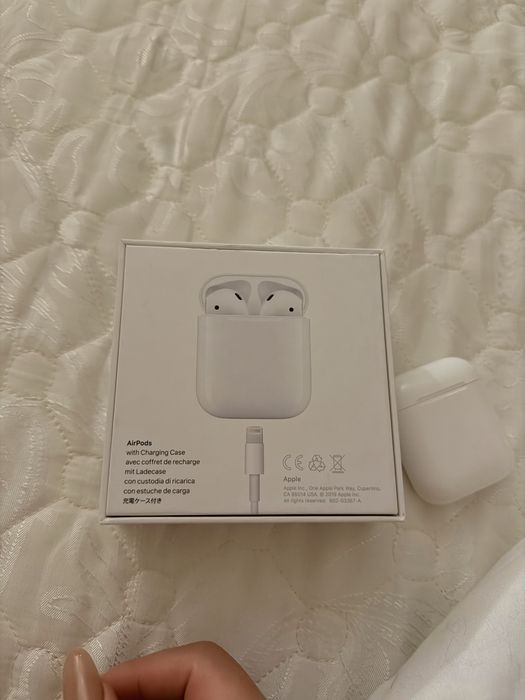 Продам Airpods 2.