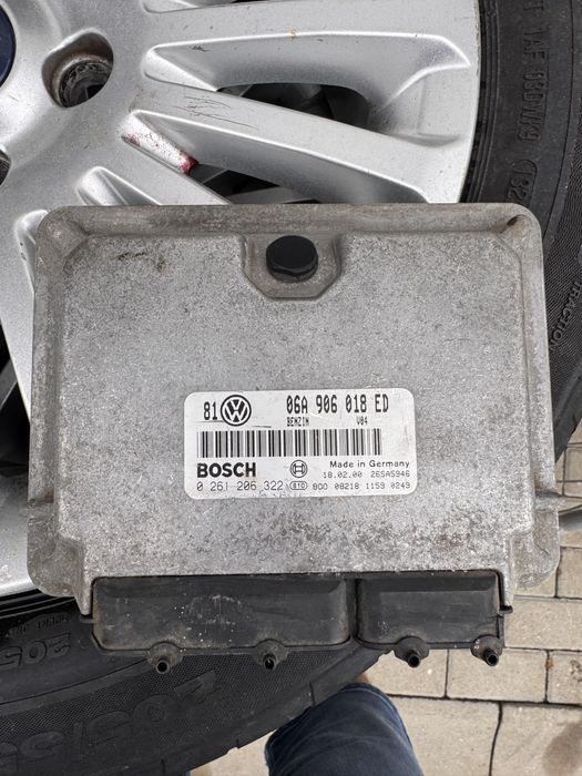 Calculator ECU VW  06A906018ED