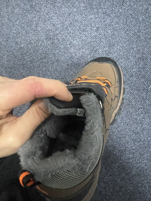 Балаларға арналған жылы қысқы кроссовкалар