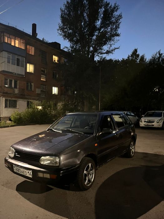 Продам гольф 3 1.8