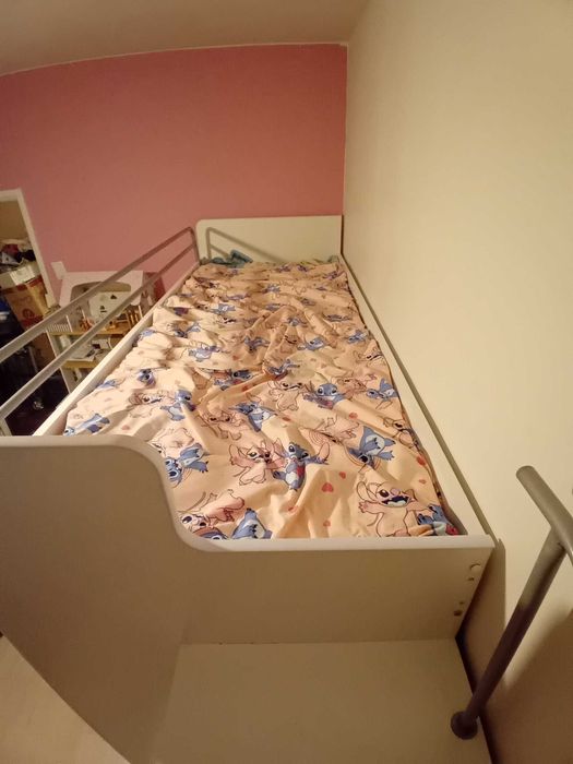 Двуетажно легло за момиче