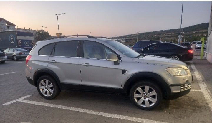 Vând CHEVROLET CAPTIVA  2.0 diesel
