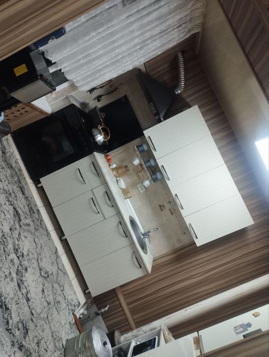 Продаю 2,5 сот Янгиабат 4 ком