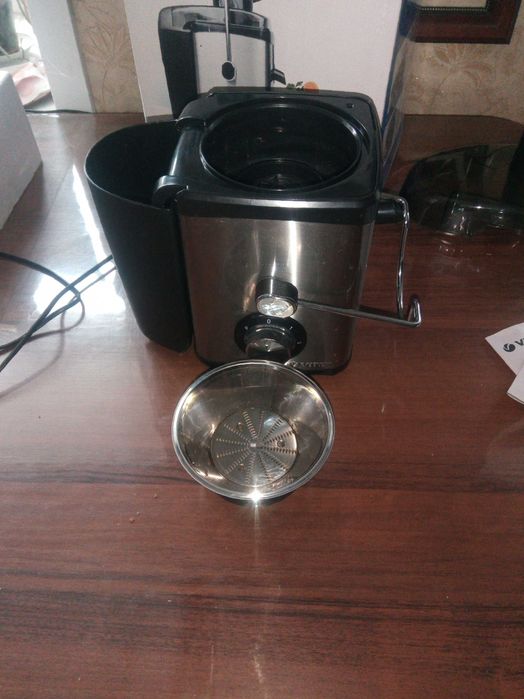 Соковыжималка Vitek VT-3653
