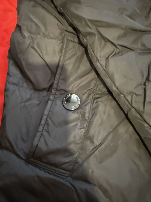 Продам куртку Монклер