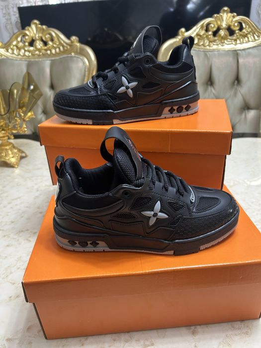 Adidasi Louis Vuitton nou