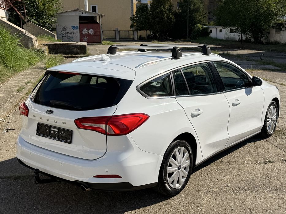 FORD Focus 2019 — imagine 3