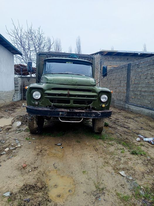 Zil sotiladi narxini kelishamiz