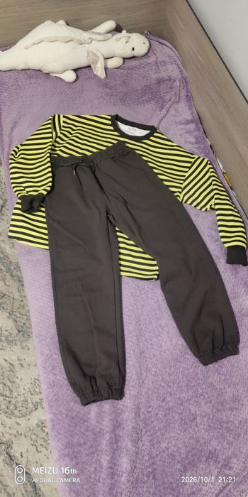 Продам женский костюм